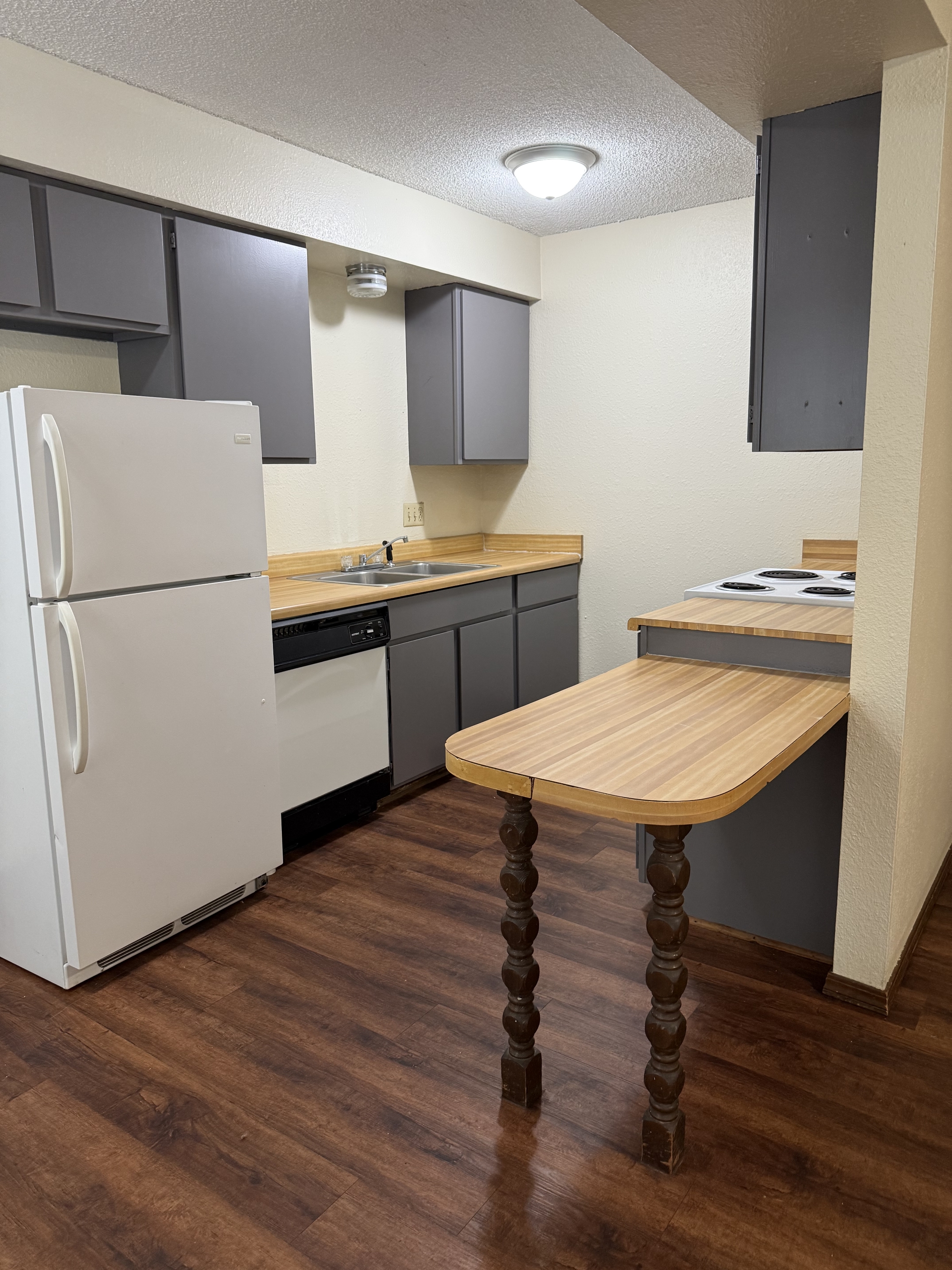 405 South Hester Street - D